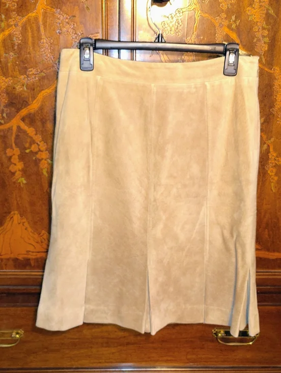 Loft Beige Suede Pleated Hem Skirt Women's Size 6    50 - Picture 13 of 14